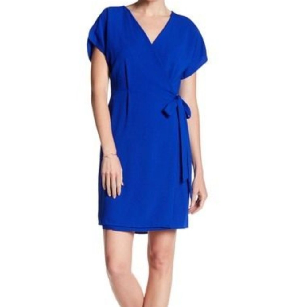 Bobeau Blue Short Sleeve Crepe Wrap Dress